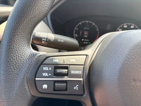 Certified 2025 Honda HR-V LX image 24