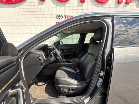 Used 2024 MAZDA CX-50 AWD 2.5 S w/ Premium Plus Pkg image 4