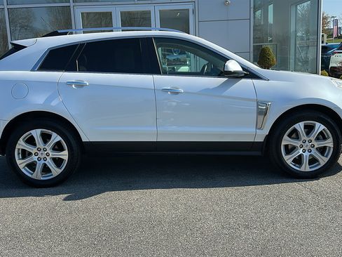 Used 2016 Cadillac SRX Performance w/ Driver Awareness Package image 28