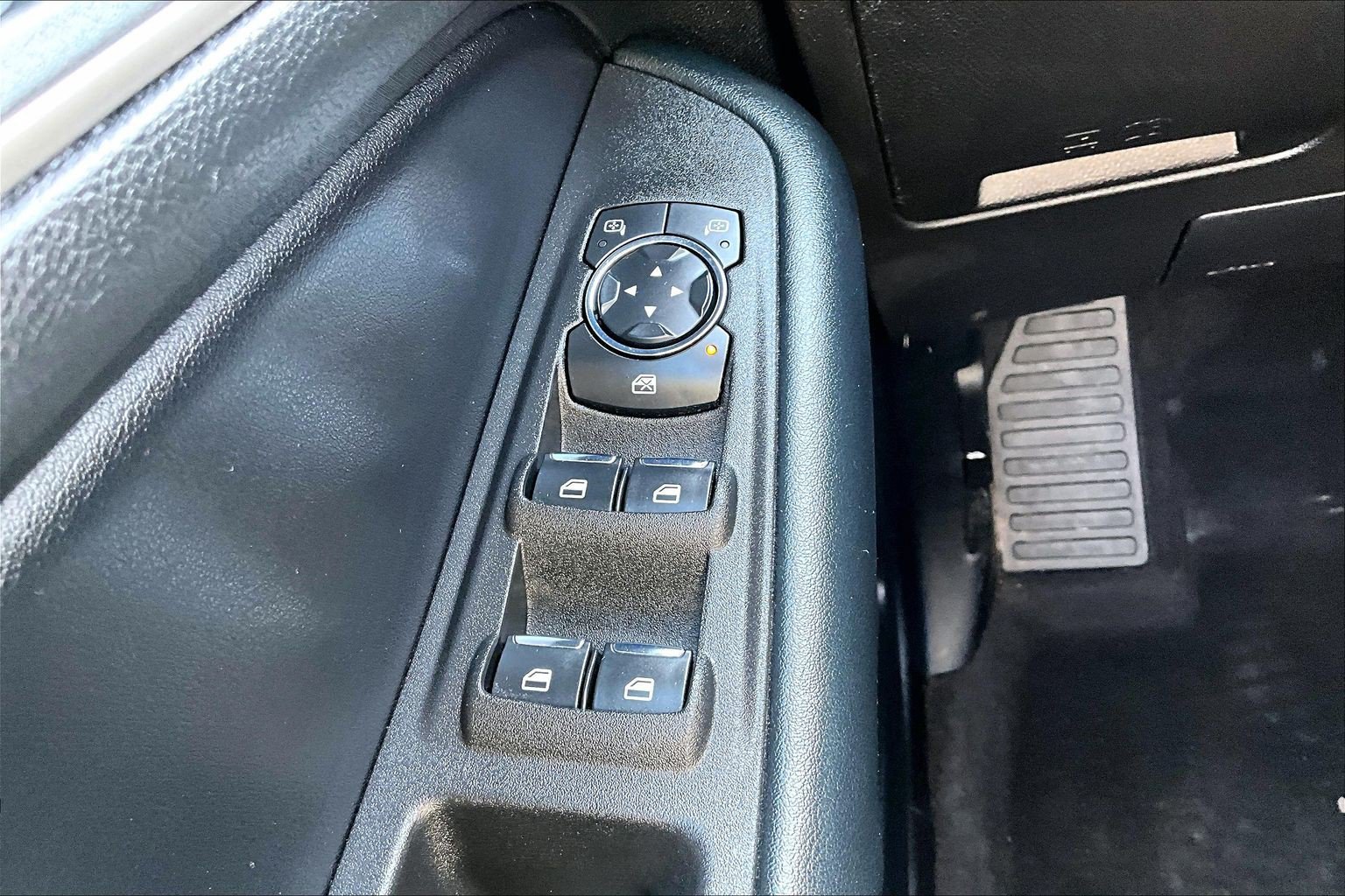 Used 2024 Ford Edge SEL w/ Convenience Package AWD/4WD image 38