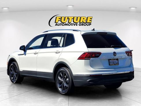 Used 2023 Volkswagen Tiguan SE AWD/4WD image 6