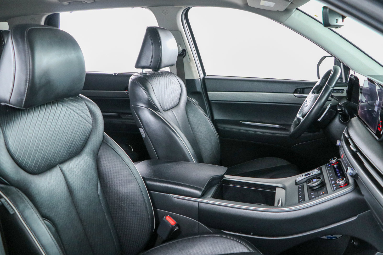 Used 2024 Hyundai Palisade SEL w/ Premium Package FWD image 28
