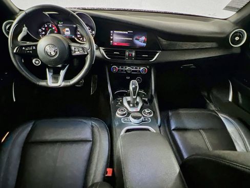 Used 2023 Alfa Romeo Giulia Sprint RWD image 29