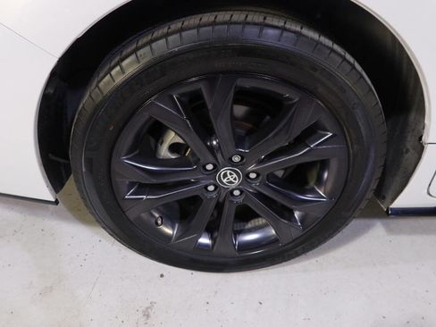 Used 2023 Toyota Sienna XSE image 38