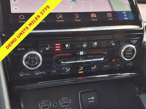 New 2025 Jeep Grand Cherokee L Summit w/ Advanced Protech Group IV image 10