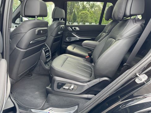 Used 2024 BMW X7 M60i w/ Executive Package AWD/4WD image 5