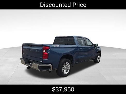 Used 2024 Chevrolet Silverado 1500 LT AWD/4WD image 3