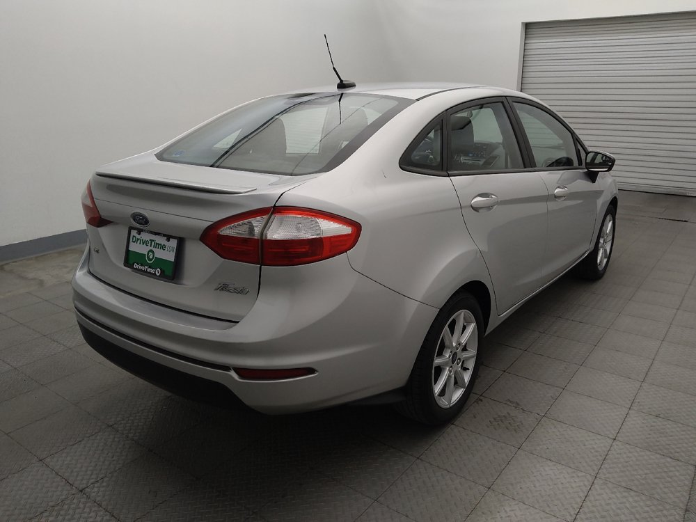 Used 2019 Ford Fiesta SE w/ Equipment Group 201A FWD image 9