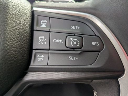 New 2025 Jeep Grand Cherokee Laredo X image 16