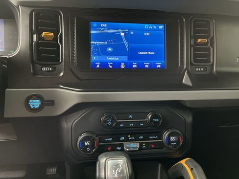 Used 2023 Ford Bronco Badlands AWD/4WD image 16