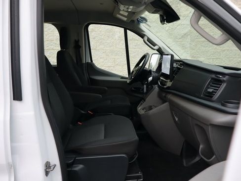 Used 2023 Ford Transit 350 XLT image 31