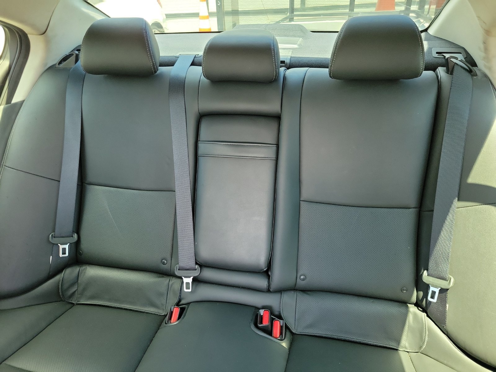 Used 2021 INFINITI Q50 Luxe w/ Seat & Sound Package RWD image 12