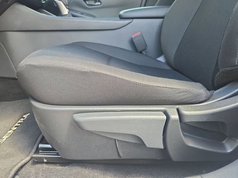 Used 2025 Nissan Sentra S FWD image 28