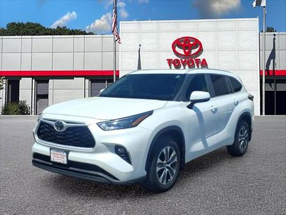Certified 2024 Toyota Highlander XLE