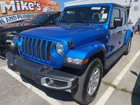 Certified 2021 Jeep Gladiator Sport AWD/4WD image 11