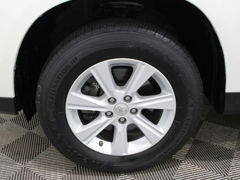 Used 2012 Toyota Highlander SE w/ Tech Pkg AWD/4WD image 34