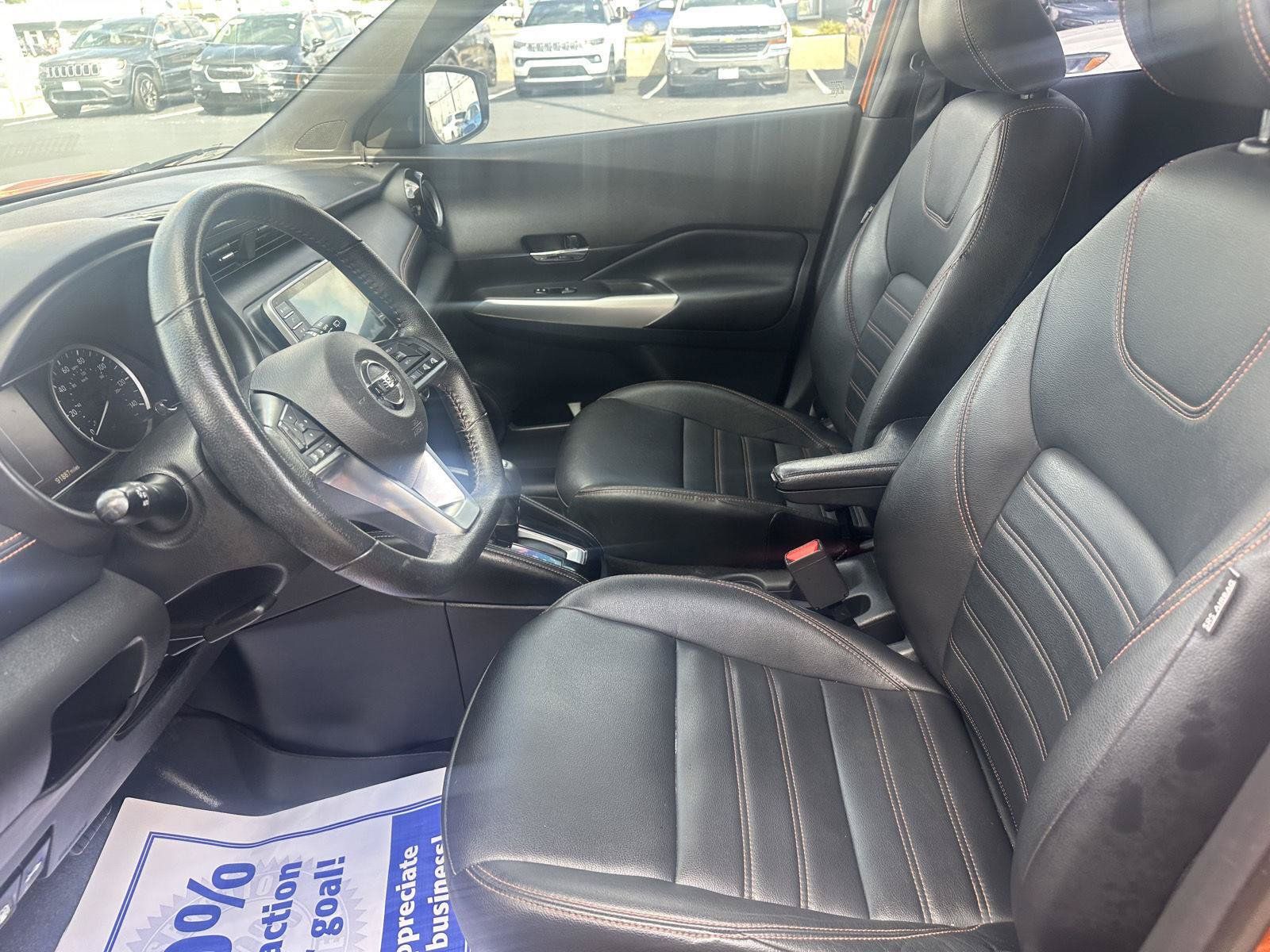 Used 2020 Nissan Kicks SR w/ SR Premium Package FWD image 19