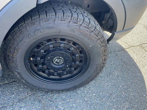 Used 2017 Ford Transit 350 XLT RWD image 54