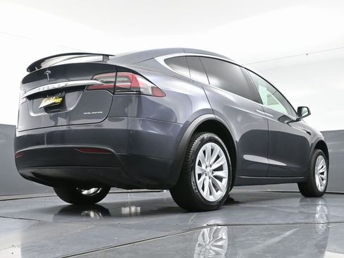 Used 2021 Tesla Model X Long Range image 62