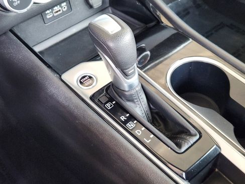 Used 2024 Nissan Altima 2.5 SV image 21