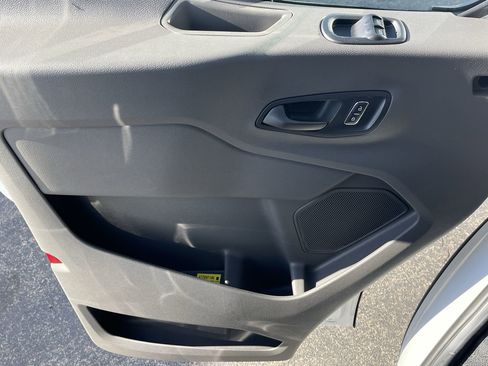 New 2025 Ford Transit 150 148 Medium Roof w/ Load Area Protection Package image 20