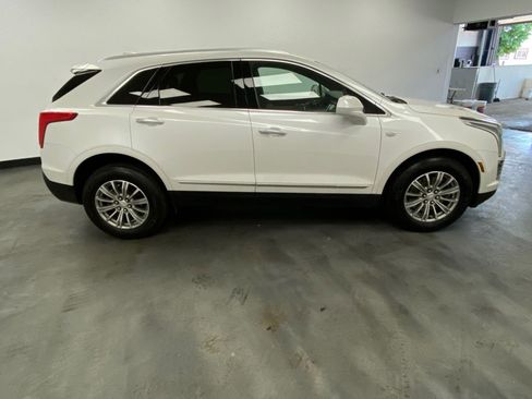 Used 2018 Cadillac XT5 Luxury w/ Driver Awareness Package AWD/4WD image 7