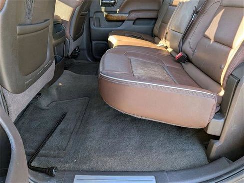 Used 2015 Chevrolet Silverado 1500 High Country w/ High Country Premium Package image 19