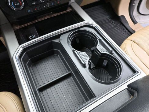 Used 2017 Ford F450 Lariat w/ Chrome Package image 30