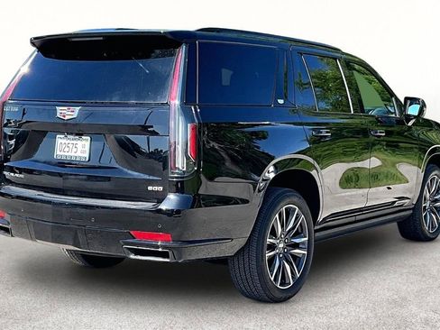 Used 2023 Cadillac Escalade Sport Platinum AWD/4WD image 2