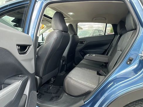 Used 2024 Subaru Crosstrek 2.0i Premium AWD/4WD image 16