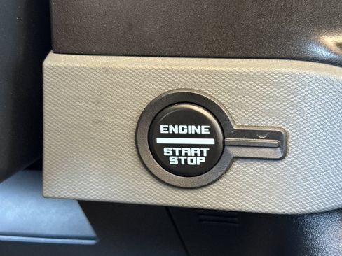 Used 2023 Ford Bronco 2-Door AWD/4WD image 23