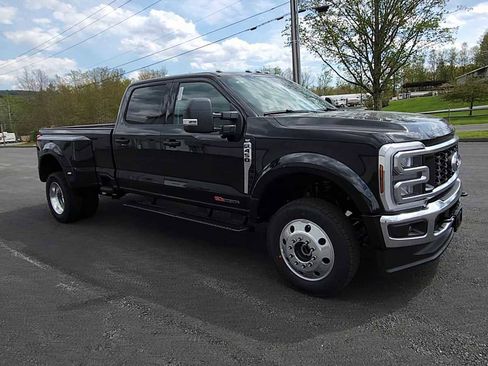 New 2026 Ford F450 XLT w/ XLT Premium Package AWD/4WD image 2