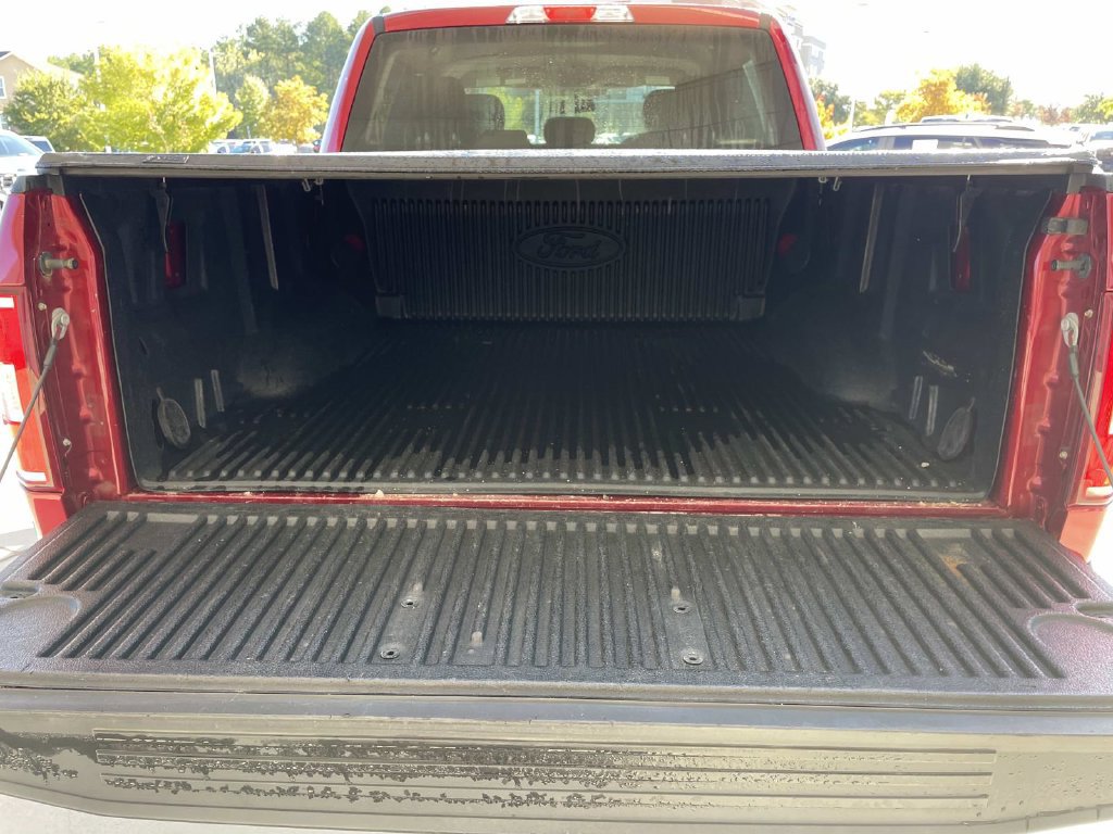 Used 2018 Ford F150 XLT w/ Equipment Group 302A Luxury AWD/4WD image 9