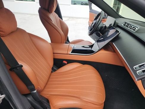 Used 2023 Mercedes-Benz S 500 S 500 4MATIC image 25