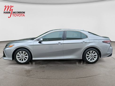 Used 2024 Toyota Camry LE FWD image 15