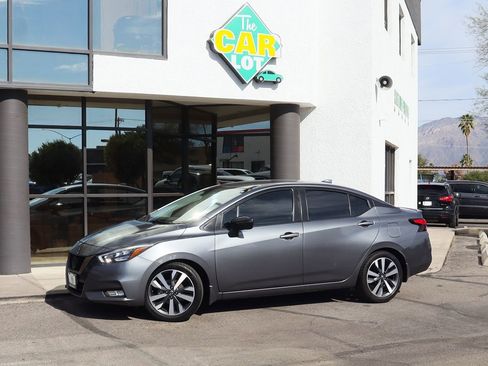 Used 2020 Nissan Versa SR w/ Electronics Package image 4
