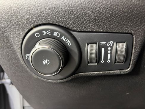 Used 2023 Jeep Compass Limited AWD/4WD image 31