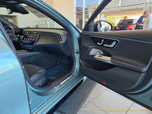 New 2026 Mercedes-Benz E 53 AMG e 4MATIC Sedan image 11