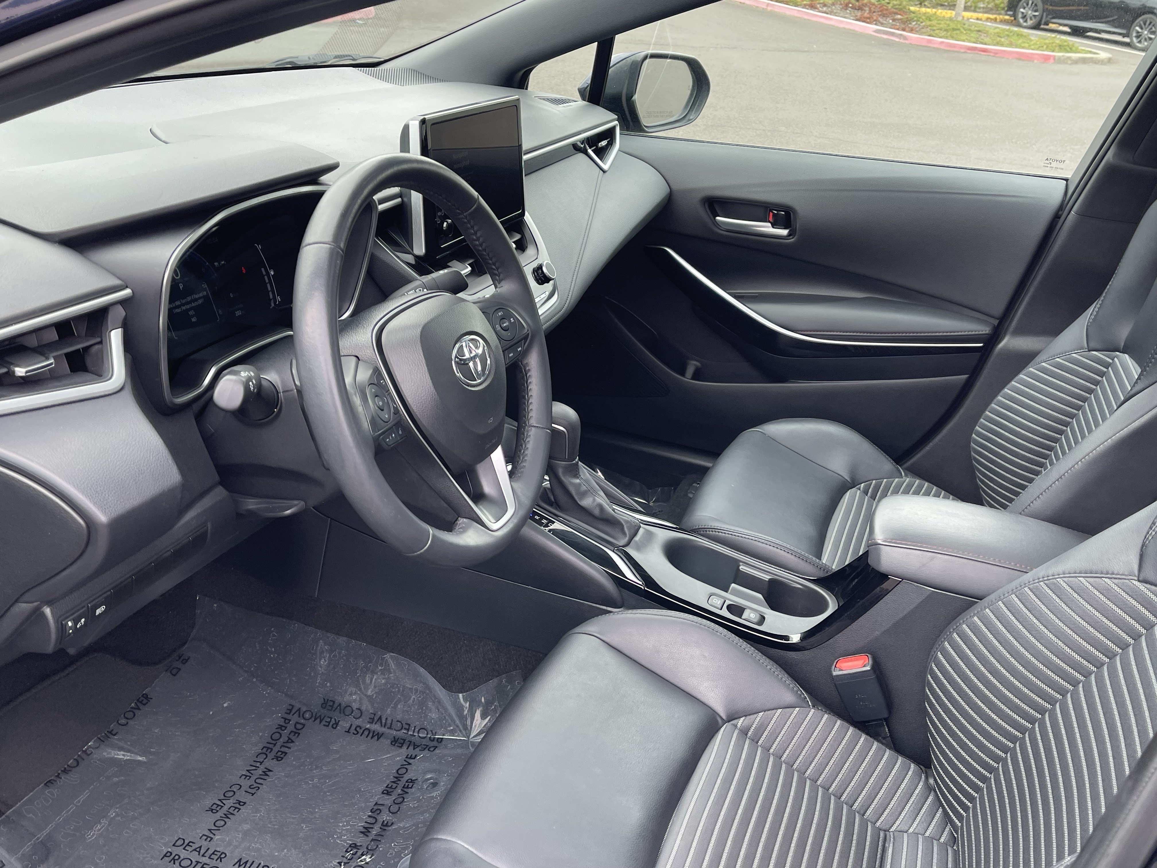 Used 2024 Toyota Corolla XSE FWD image 10