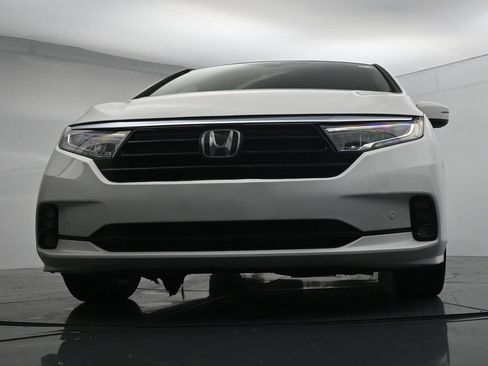 Used 2023 Honda Odyssey Touring image 19
