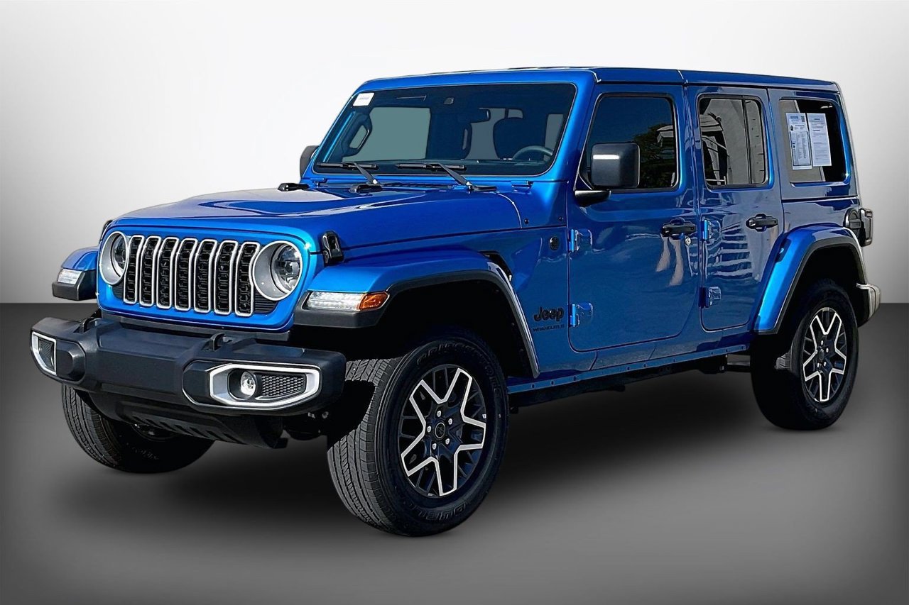 Certified 2025 Jeep Wrangler Unlimited Sahara AWD/4WD image 4