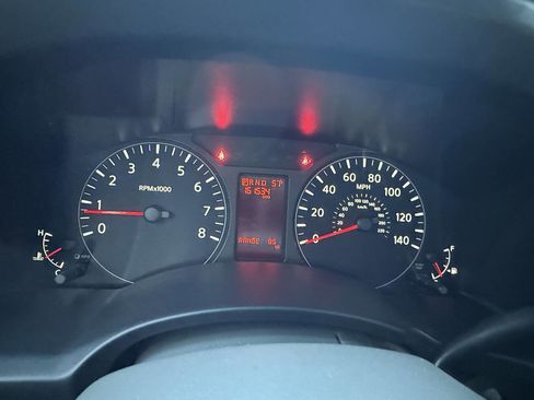 Used 2019 Nissan NV 2500 S image 22