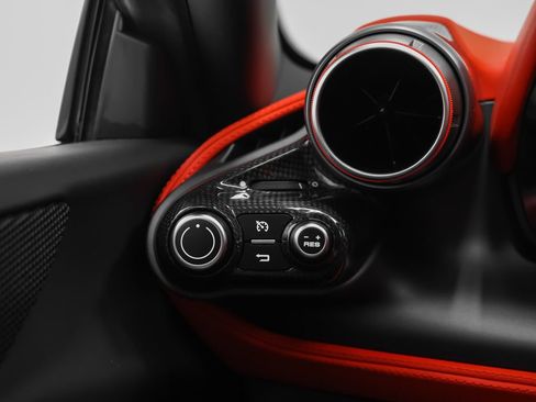 Certified 2020 Ferrari F8 Tributo RWD image 44