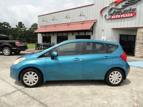 Used 2014 Nissan Versa Note SV w/ Interior Illumination Package FWD image 3