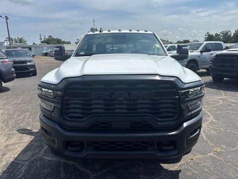 New 2026 RAM 2500 Tradesman AWD/4WD image 9