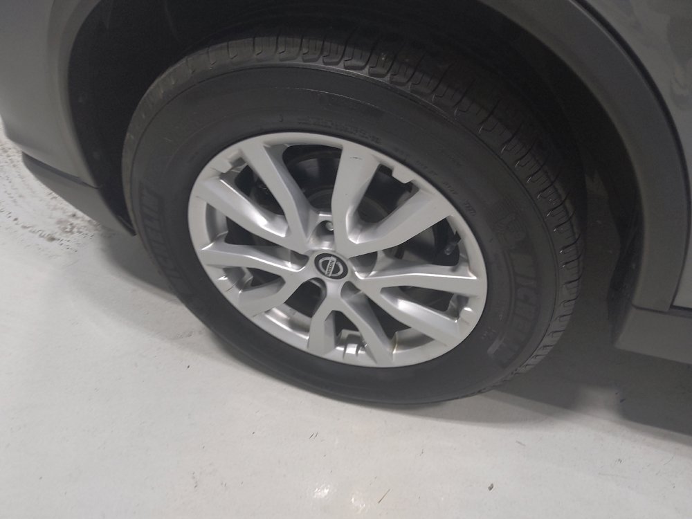 Used 2019 Nissan Rogue S w/ Special Edition Package AWD/4WD image 31