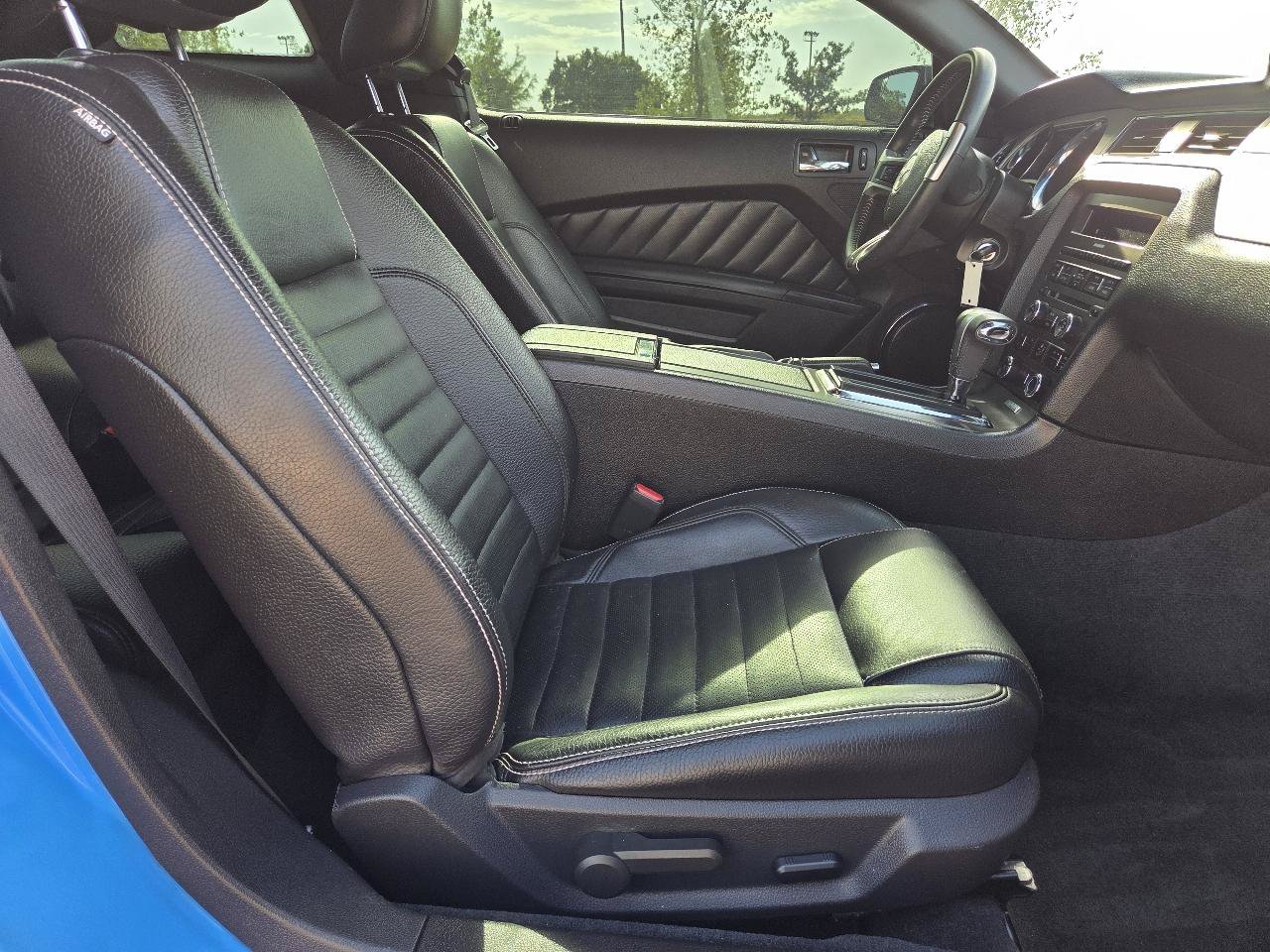 Used 2012 Ford Mustang Premium RWD image 8