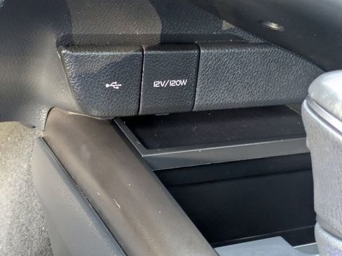 Used 2024 Toyota Camry SE image 16