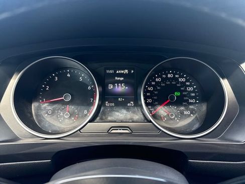 Used 2018 Volkswagen Tiguan SEL AWD/4WD image 20