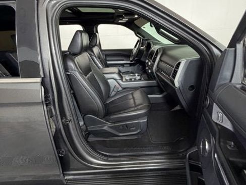 Used 2021 Ford Expedition XLT RWD image 5